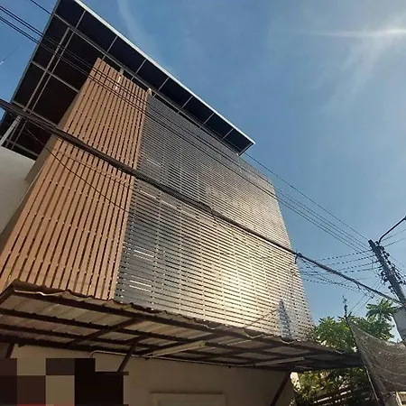 Sukhum Suvarnabhumi Airport Guest House